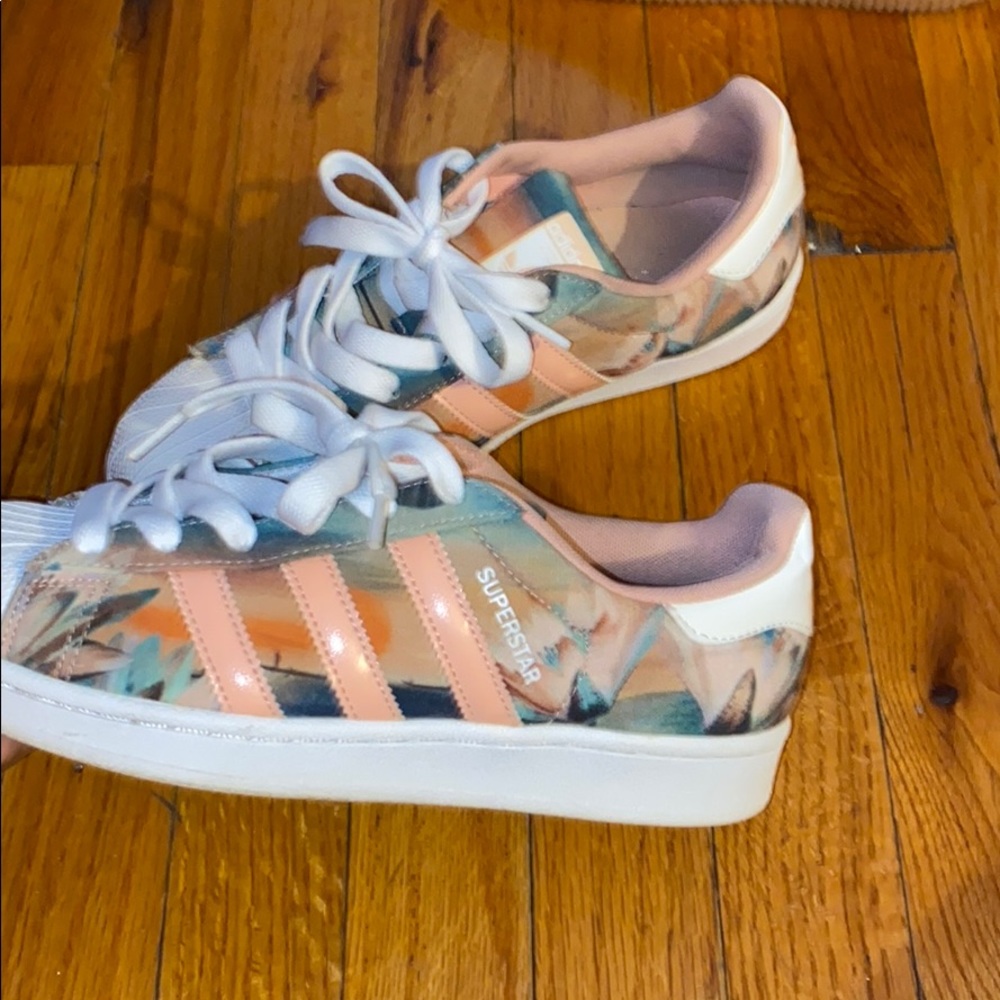 adidas superstars !